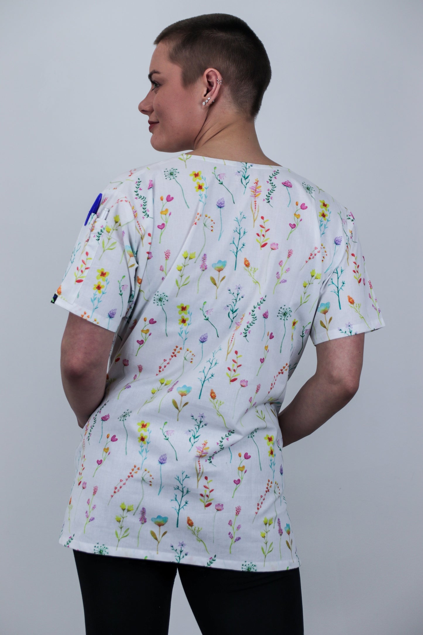 Colourful Floral Printed Womens Cheap Scrub Top Australia Nurse X Suture